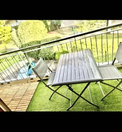 Studio 32m2 Avec Terrasse+parking *